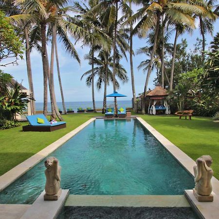 Villa Samudra Luxury Beachfront Ketewel Exterior photo
