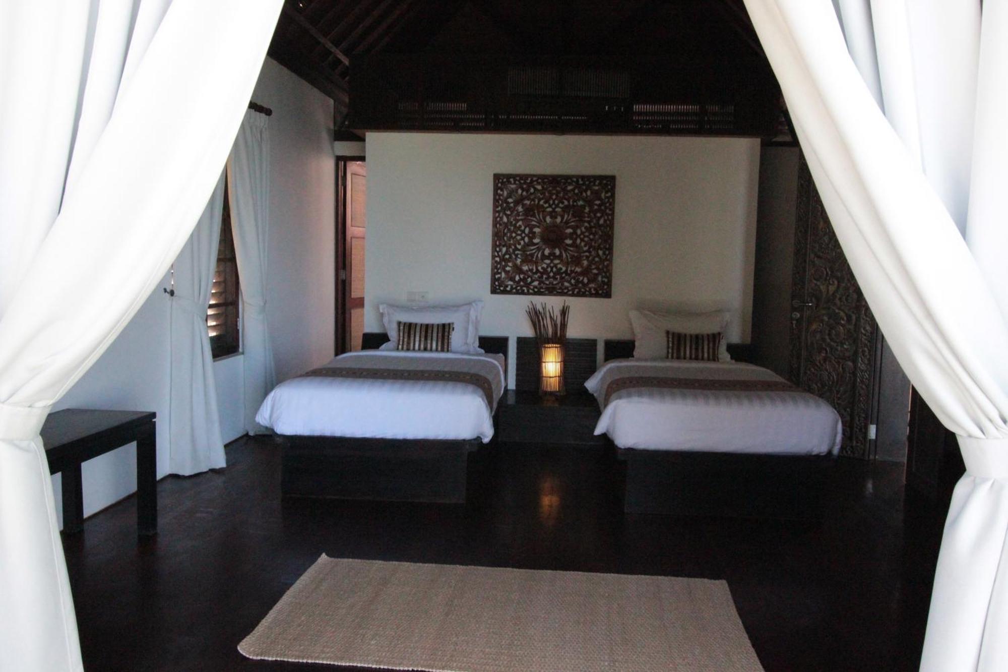 Villa Samudra Luxury Beachfront Ketewel Exterior photo